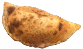 Gevulde pizza met kaas en shoarmavlees 